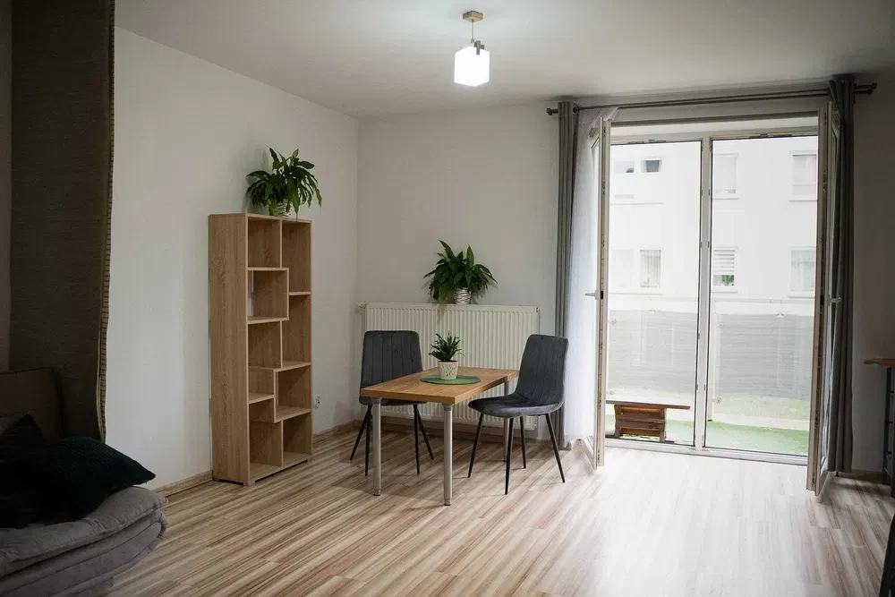 Jasne mieszkanie 28 m² z balkonem | Prokocim Bieżanów | Kawalerka | bezpośrednio od właściciela. - 1/8