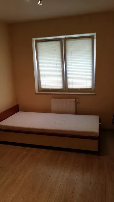 Wynajem mieszkania 3 pokojowego na osiedlu Drabinianka - miniatura 4