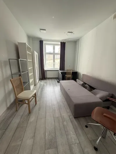 Pokój do wynajęcia w centrum Łodzi dla studentów - miniatura 5