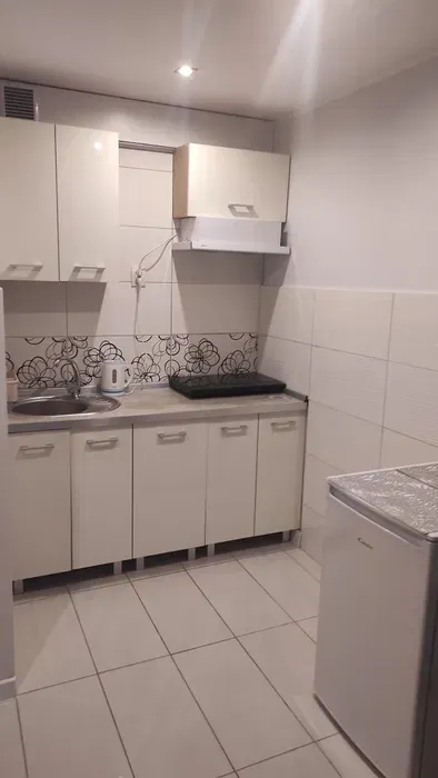 Wynajmę kawalerkę Gdynia przy morzu - miniatura 3