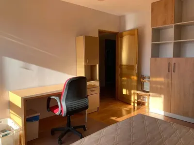 Komfortowo urządzony pokój do wynajecia od zaraz - miniatura 2