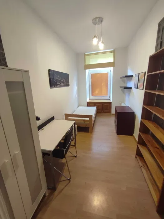 Duży 17 m2 pokój Politechnika Uniwersytet opłaty w cenie - 1/7