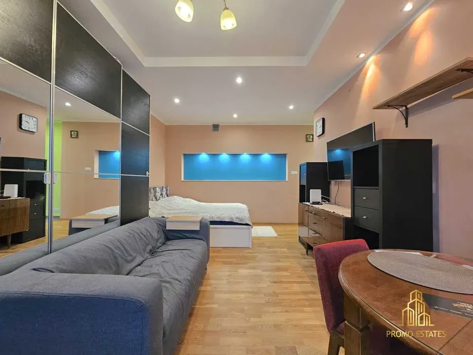 Przytulne 35 m² z balkonem w sercu Nowej Huty - 1/8