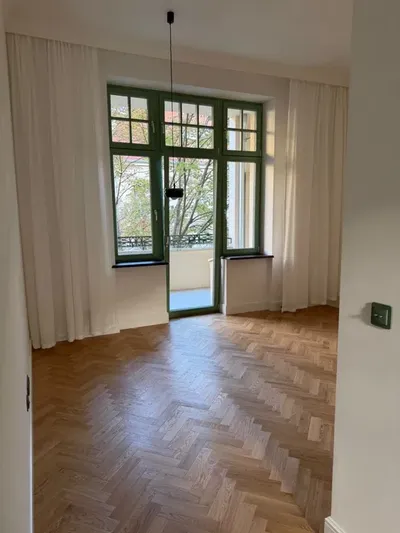 Wyjątkowe mieszkanie 40 m² w ścisłym centrum Poznania | 2 balkony | WYSOKI STANDARD - miniatura 2