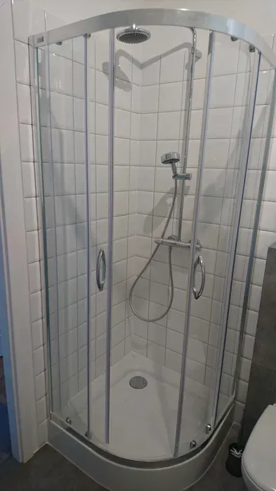 Nowoczesne 2 pokojowe mieszkanie , w pełni wyposażone 44 m2 - miniatura 5