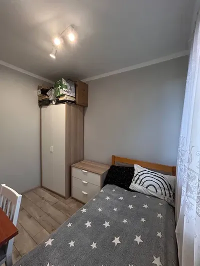 Pokój na osiedlu Podwawelskim - miniatura 2