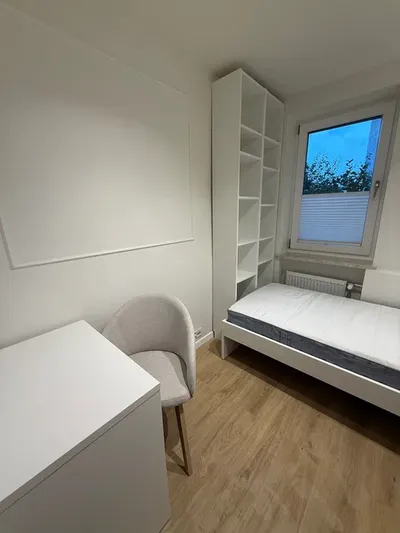 Wynajmę pokoje po remoncie LSM ul. Wallenroda - miniatura 4