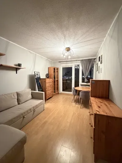 Wynajmę pokój jednoosobowy od zaraz dla dziewczyny – Gdynia Obłuże - miniatura 2