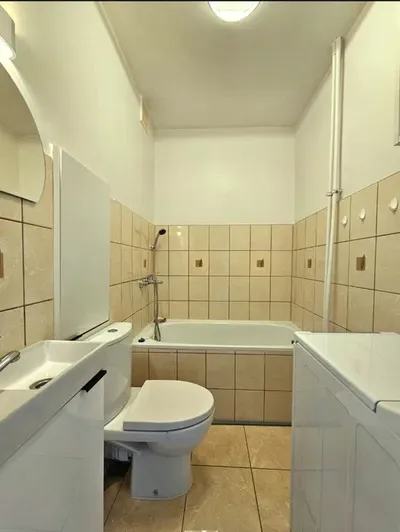 Do wynajęcia kawalerka Gdańsk ul.Piastowska - miniatura 4
