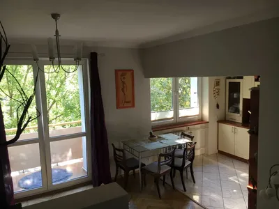 2 pokojowe w ścisłym centrum z 2 miejscami postojowymi - miniatura 2