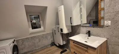 Wynajmę kawalerkę w centrum Katowic na ul. Staromiejskiej - miniatura 5