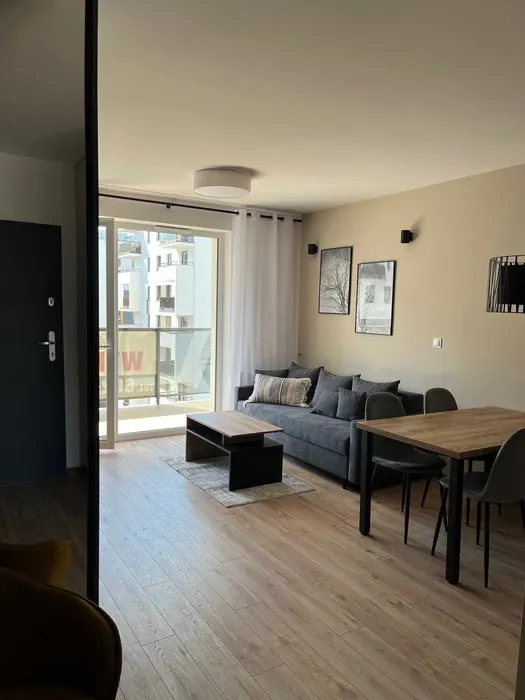 Jeśli cenisz sobie komfort i wygodę, zapoznaj się z ofertą. Znakomita lokalizacja - blisko centrum. - 1/8