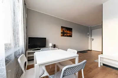 Kawalerka do wynajęcia Gdynia Śródmieście ul. Abrahama - miniatura 2