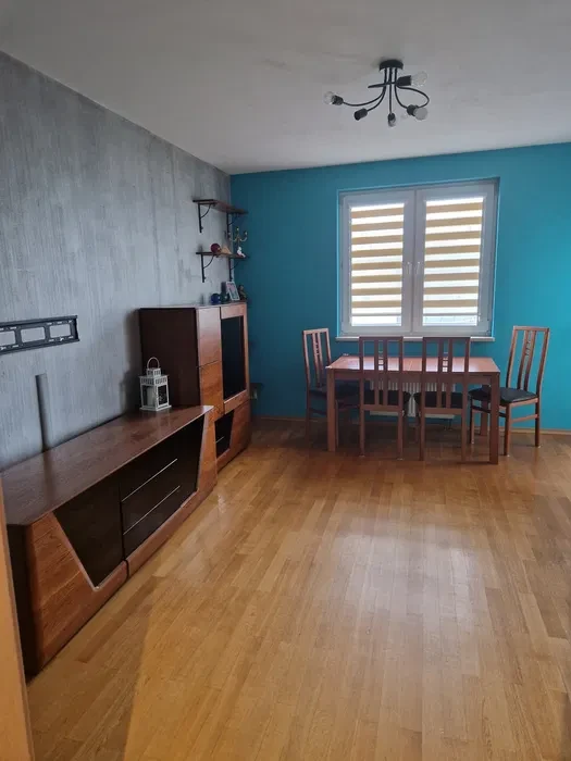 Wynajmę 2 pokojowe mieszkanie na Tarchominie. Klimatyzacja. Basen. - 1/6