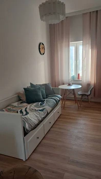 Kawalerka do wynajęcia w Krakowie al. 29 listopada 114a - 1/8