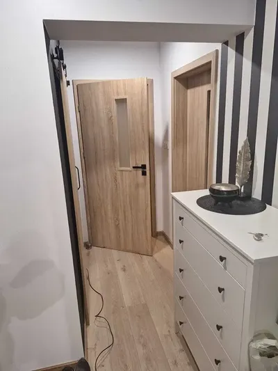 Komfortowe 50 m² na Białołęce-Nowodworach | 2 niezależne pokoje | Garderoba | Taras na dachu - miniatura 4