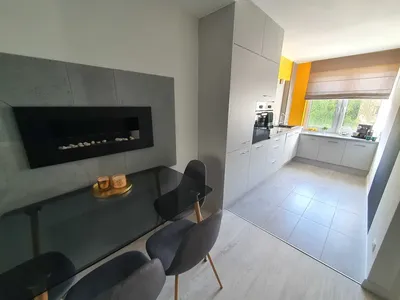 OD LISTOPADA | Mieszkanie na Miłej, 3 pok., 45 m2, kominek, balkon, wanna - miniatura 3