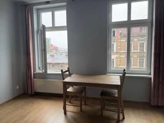 W super lokalizacji/wynajem krótko i długo terminowy - 1/8