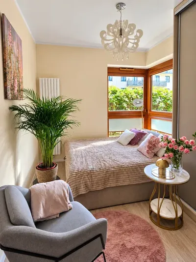 87 m², prywatny ogród,taras, garaż ,salon, 2 sypialnie,2 łazienki, metro Bemowo | bez prowizji