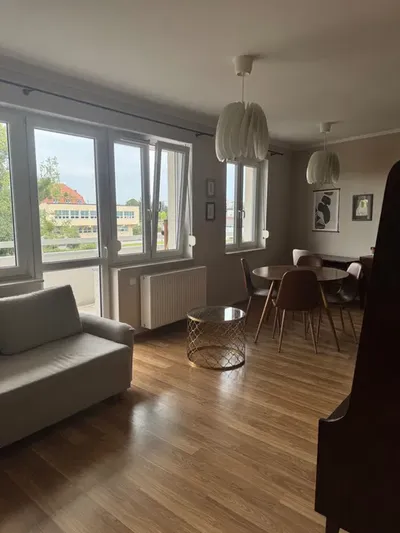 Stylowe mieszkanie 35 m² w klimacie mid-century modern, 10 minut pieszo od Starówki - miniatura 3