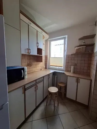 Gocław ul. Fieldorfa nila 14, dwa oddzielne pokoje , balkon widna kuchnia - miniatura 4
