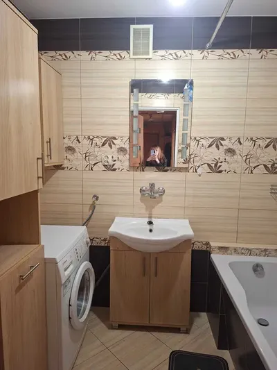 Do wynajęcia Duży pokój 20m2 (moze byc 2 osobowy) wraz z balkonem (6m2) ul. Krakusa 1 os. Mieszka I Rzeszów - miniatura 5