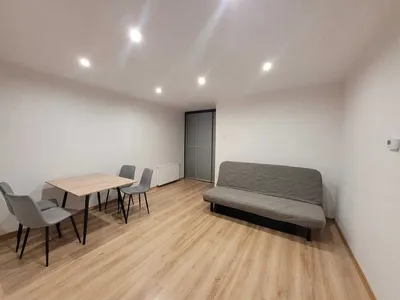 Wynajmę mieszkanie 49m2 Sosnowiec garderoba, duża łazienka - miniatura 5