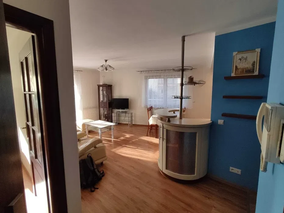 Wynajmę mieszkanie 60m2, 3 pokoje, ul. Miłkowskiego, blisko kampusu UJ - 1/8