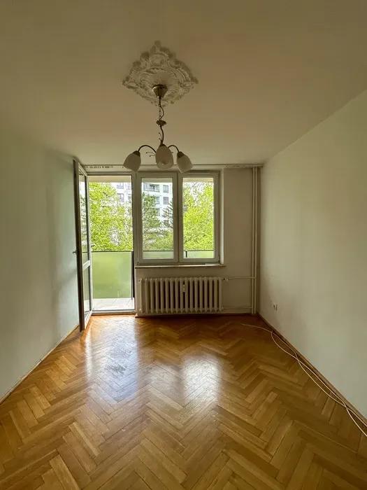 SASKA KĘPA / ul. Afrykańska / 2 POKOJE - widna kuchnia - balkon - 1/8
