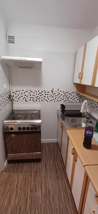 Wynajmę kawalerkę przy Metrze Bródno, Rembielińska, 28m2, 2300 - miniatura 4