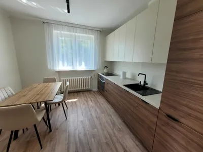 Mieszkanie umeblowane 56 m2, Dostępne - bez czynszu - w domu jednorodzinnym z monitoringiem - miniatura 2