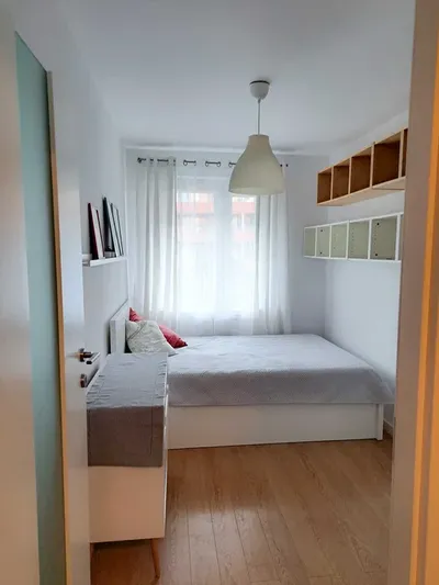 Wynajmę 3-pokojowe mieszkanie z balkonem i miejscem garażowym przy ul. Mosiężnej we Wrocławiu - miniatura 4