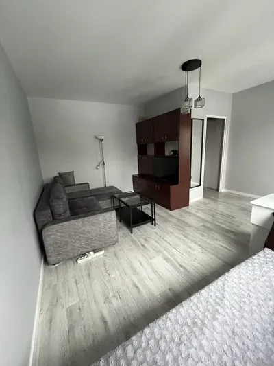 Kawalerka do wynajęcia | 2 piętro | os. Nowe Miasto | ul. Ks. J. Popiełuszki - miniatura 2