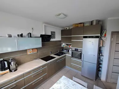 Wygodne, ładnie urządzone, z dużym balkonem i garażem w hali. - miniatura 5