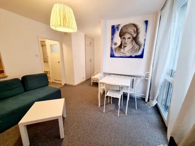 Studio next to metro rondo onz - miniatura 5