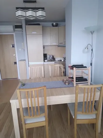 Kawalerka 27 m2 pokoj z aneksem kuchennym na Wawrzyszewie Bielany - miniatura 3