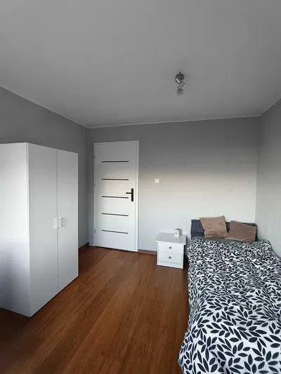 Pokój na wynajem w dwuosobowym mieszkaniu - miniatura 3