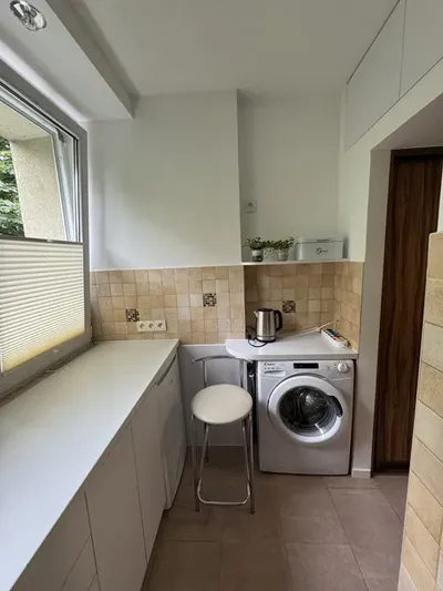 Przytulna kawalerka 30 m² z balkonem - miniatura 5