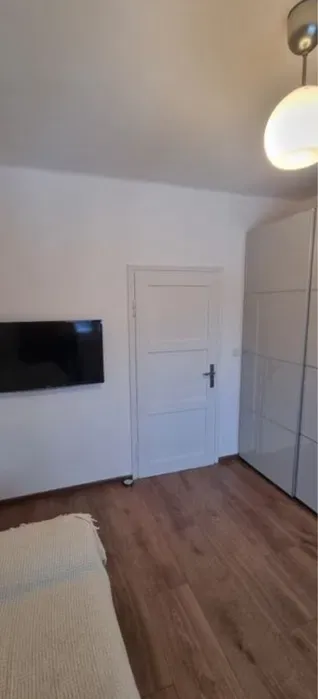 Mieszkanie Koszutka | 2 ustawne pokoje | 4min od Rynku | Wysposażone | Parking | Po remoncie | 1 pietro - miniatura 5