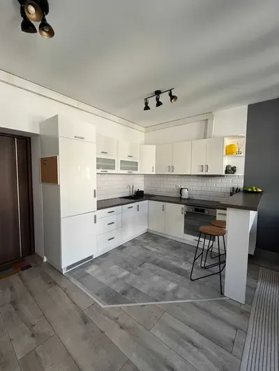 Katowice, ul. Wojewódzka, 42 m2, sypialnia, garderoba, salon z aneksem kuchennym - miniatura 4