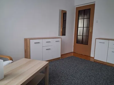 Pokój dla dziewczyny bez dodatkowych opłat - miniatura 2