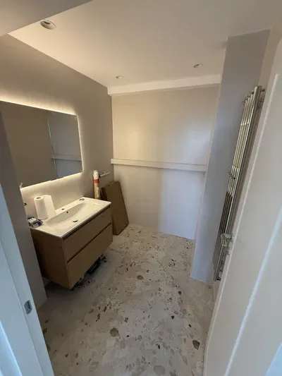 Mieszkanie 3 pok. WC+ Lazienka + kuchnia - miniatura 4