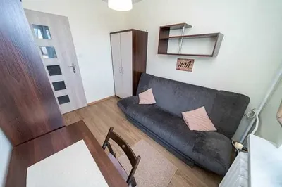 Przestronny pokój w spokojnej okolicy przy ulicy Chrobrego 9, 700 zł, 8.9m2, z darmowym parkingiem - miniatura 2