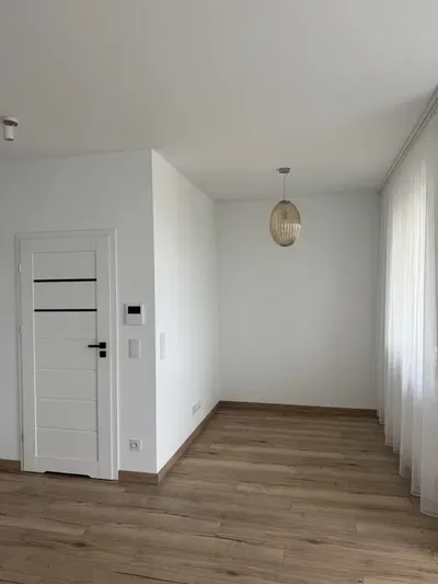 Kawalerka, pierwszy wynajem, przy Akademii Koźmińskiego - miniatura 3