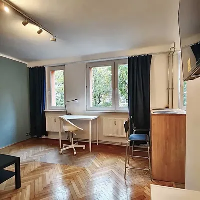 Jasne studio 31 m² z osobną sypialnią – centrum Sosnowca - miniatura 3