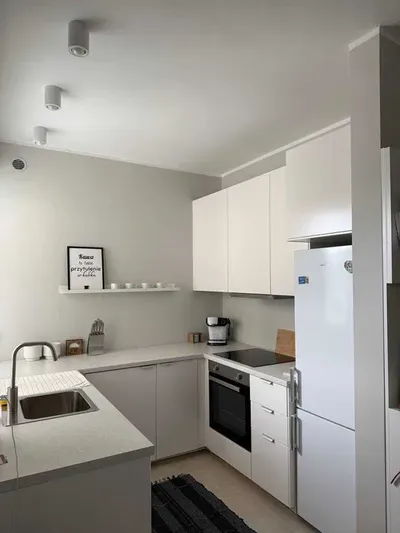 Wynajmę mieszkanie w centrum Warszawy - miniatura 3