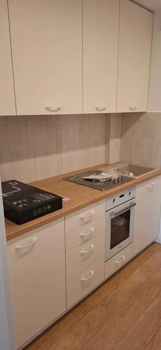 Dobrze wyposażona i ustawna mała, przytulna kawalerka po remoncie, Balkon, Praga Południe