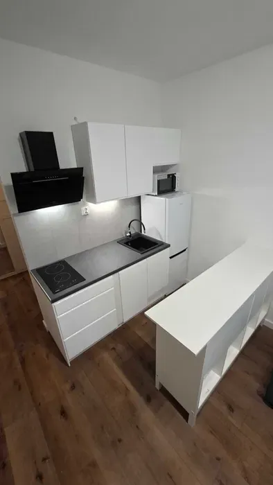 Kawalerka Warszawa Wawer Falenica niedaleko SKM/PKP - miniatura 4