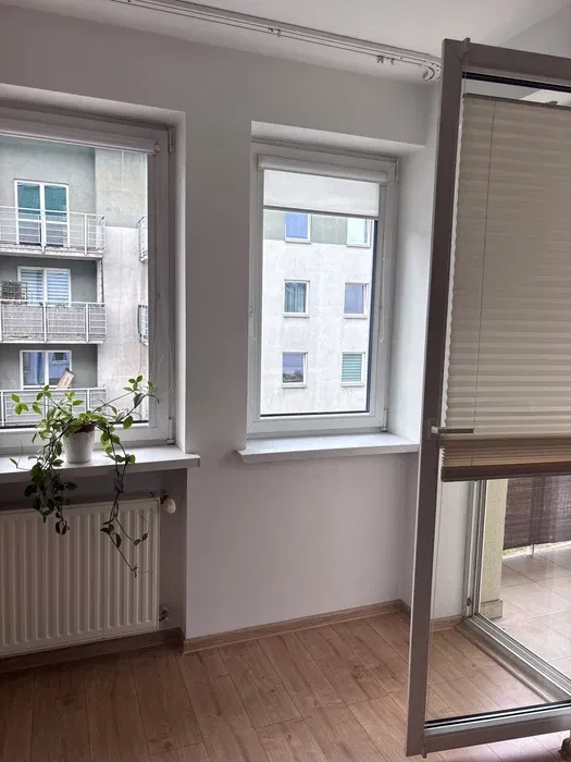 Kraków, ul. Radzikowskiego Mieszkanie 34 m, 2 pietro, balkon, po remoncie - 1/8