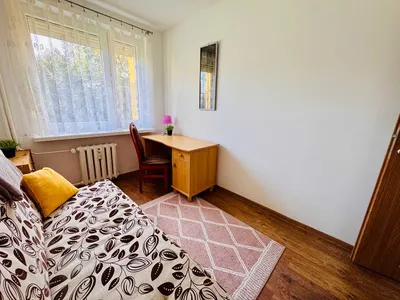 Jednoosobowy, niezależny jasny i wygodny pokój 9 mkw ul. Wilczak do wynajęcia od zaraz. Poznań, Winogrady. - miniatura 2